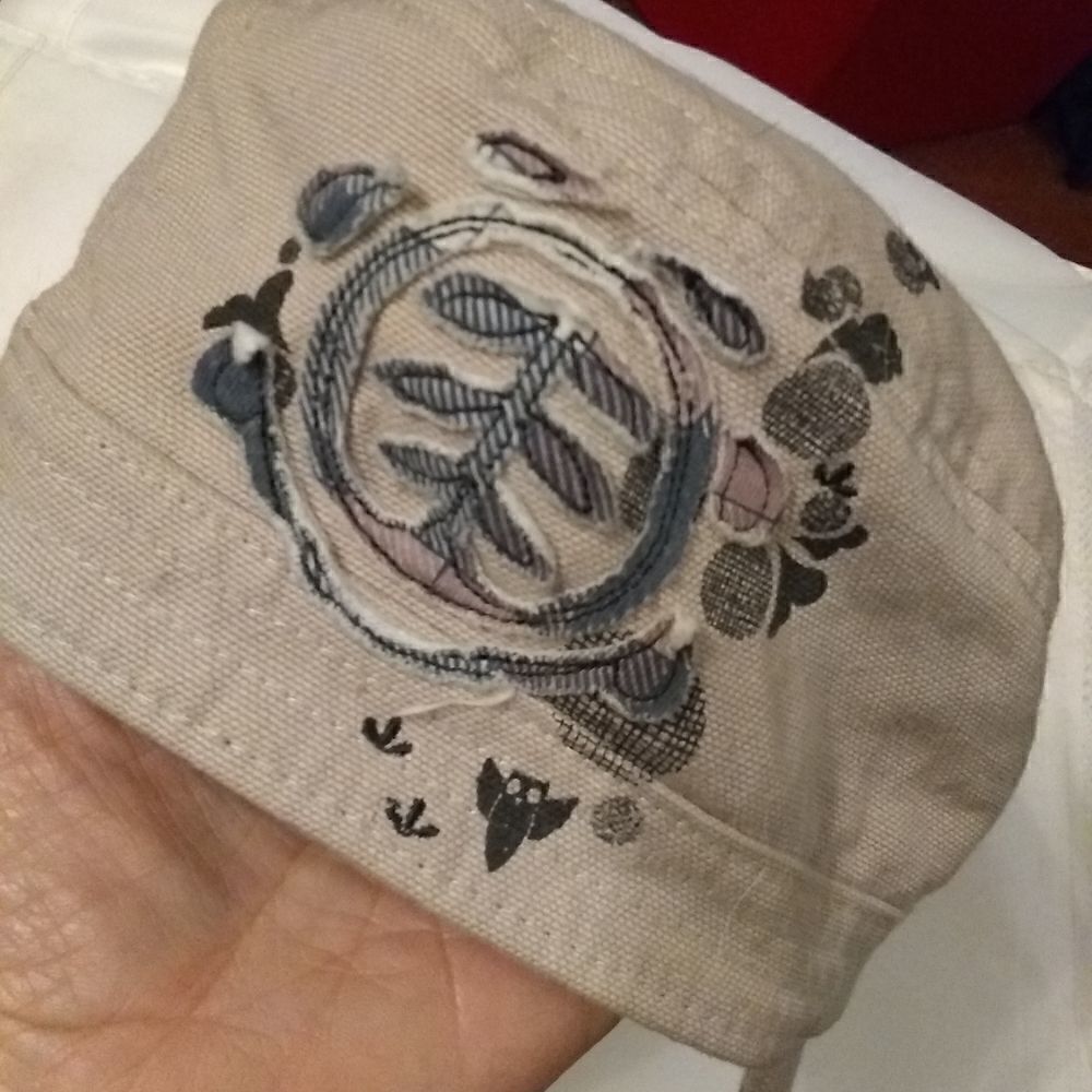 Element crown hat - Picture 2 of 6